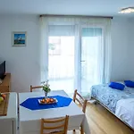 Apartment Studio Teuta