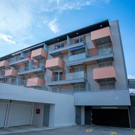 Apartamento Teuta - Private Parking