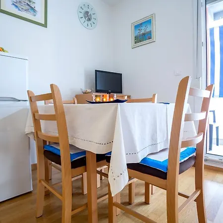 Teuta - Private Parking Apartamento *