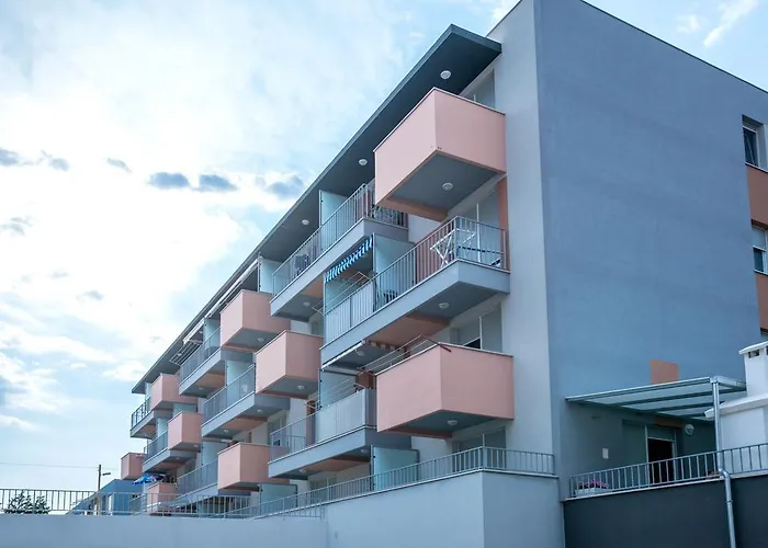 Teuta - Private Parking Apartamento